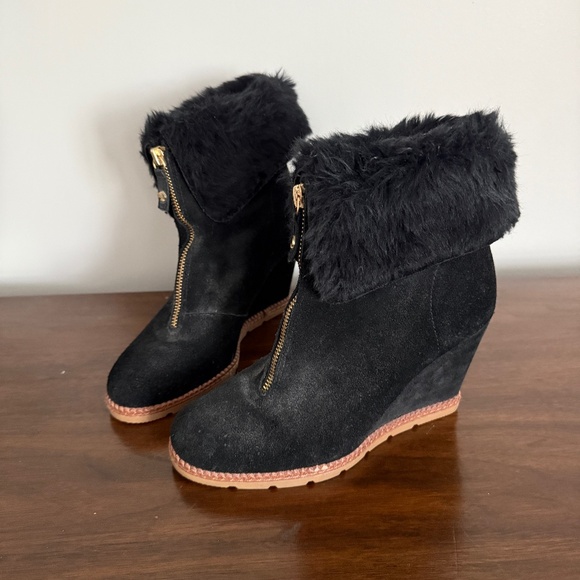 KATE SPADE STASIA BLACK SUEDE WEDGE BOOTIE FAUX FUR CUFF FRONT ZIPPER 7M - Picture 2 of 12